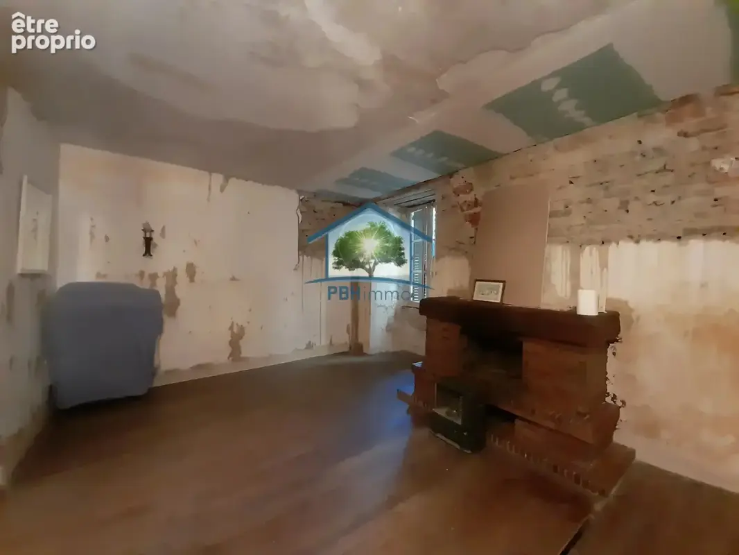 Bourg-lastic – ensemble immobilier à réhabiliter – fort potentiel ! - photo 11