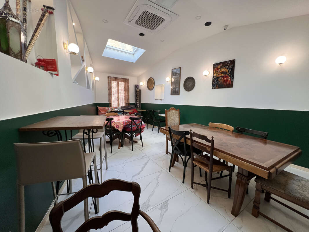 Commerce à MARSEILLE-6E