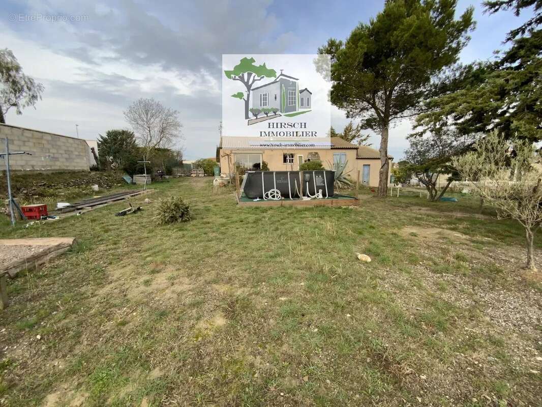 Maison à GINESTAS