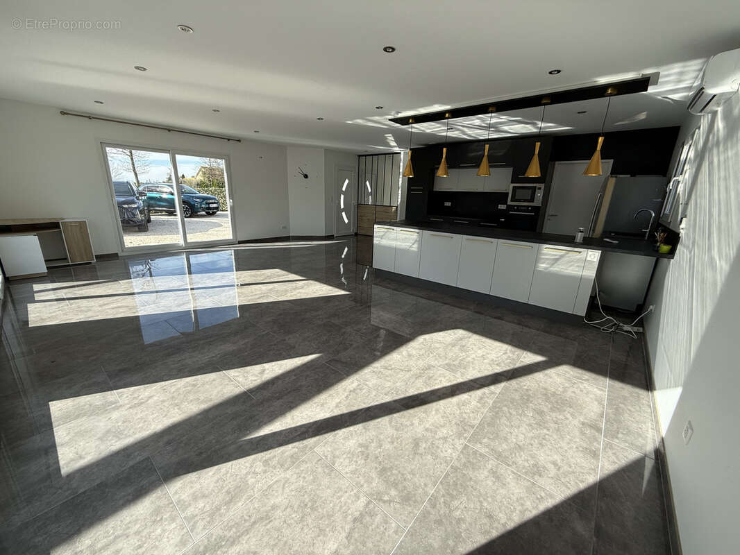 Maison à BELLERIVE-SUR-ALLIER