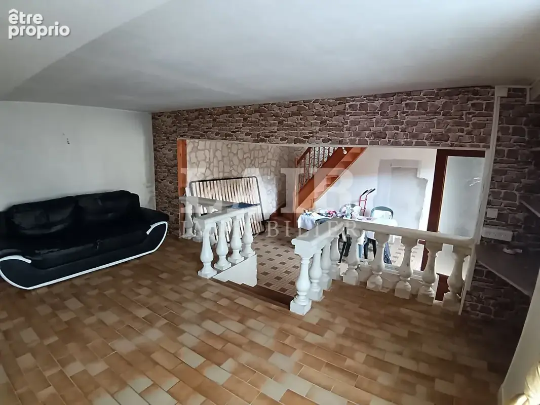 Maison rénover au coeur d'un village - ref. L15571 - photo 2