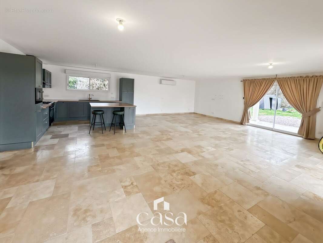 Maison à PERTHEVILLE-NERS