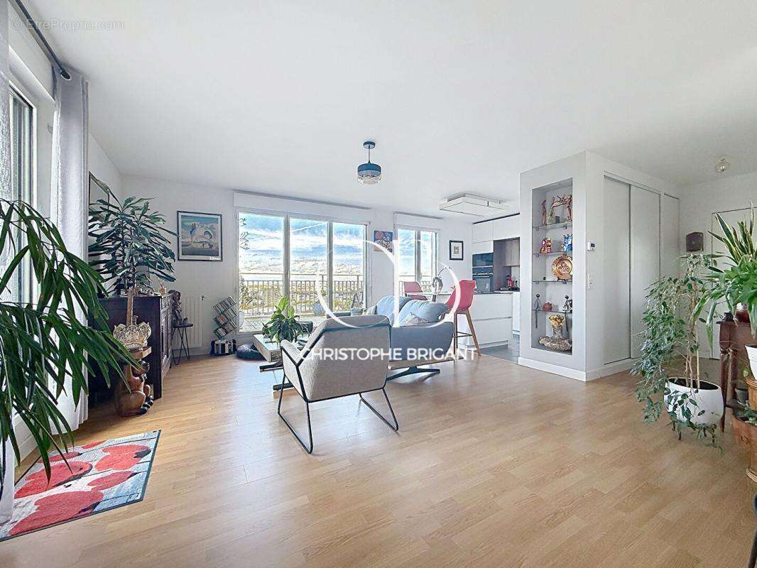 Appartement à VILLEJUIF