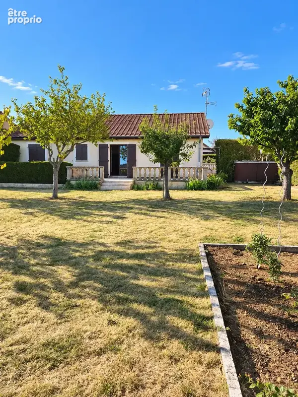 Maison à THIAUCOURT-REGNIEVILLE