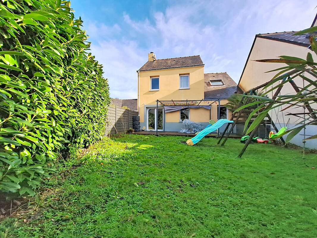Maison à SAINTE-LUCE-SUR-LOIRE