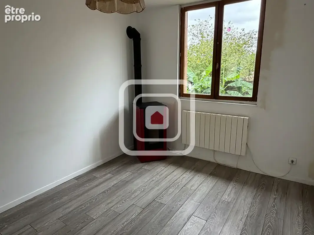 Maison ancienne de plain-pied avec jardin et petite dépendance - photo 8