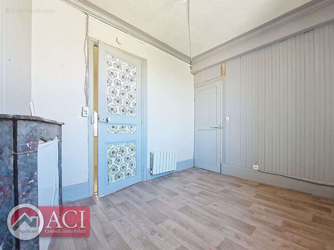 Gasny hypercentre - photo 6