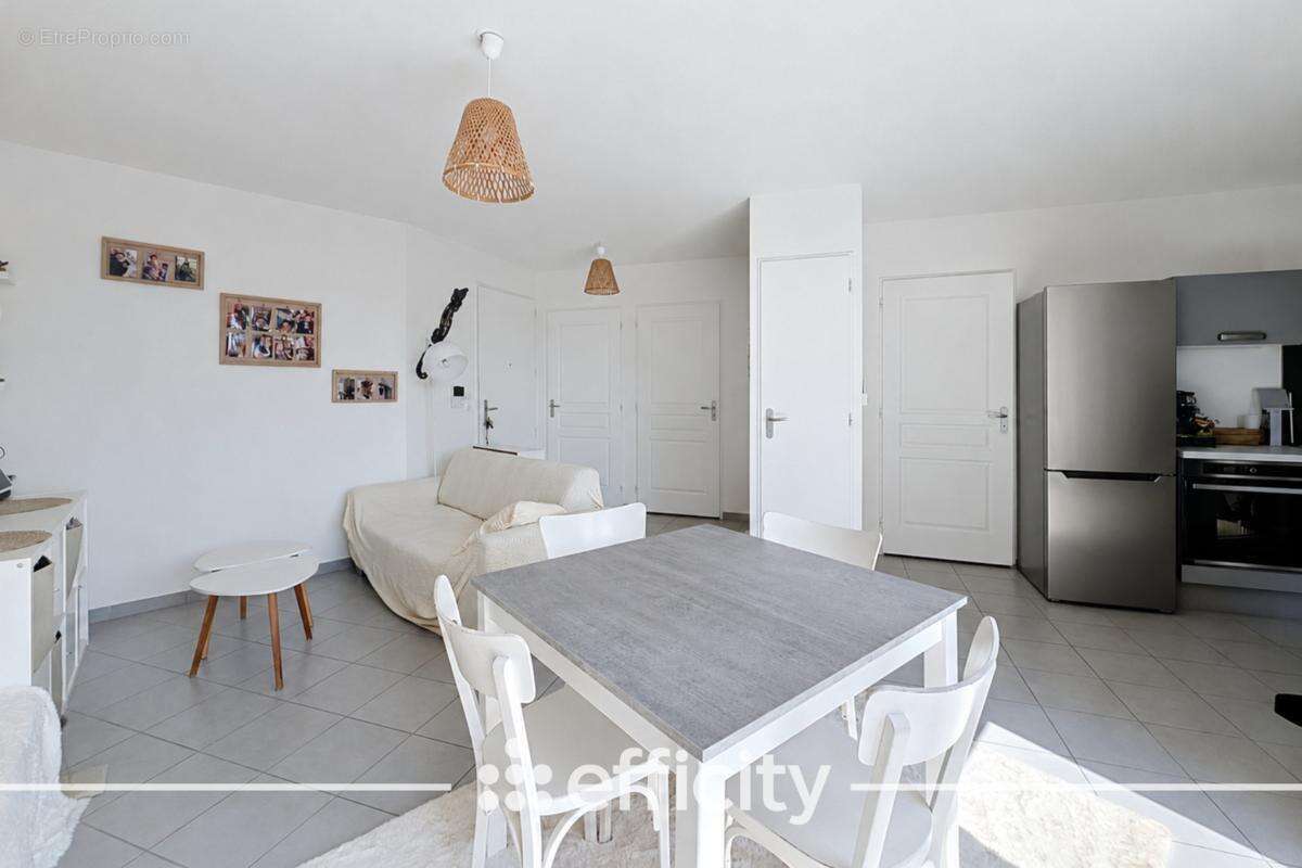 Appartement à GRIGNY