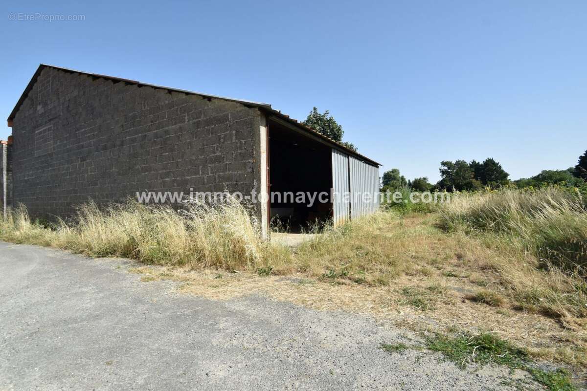 Maison à TONNAY-CHARENTE