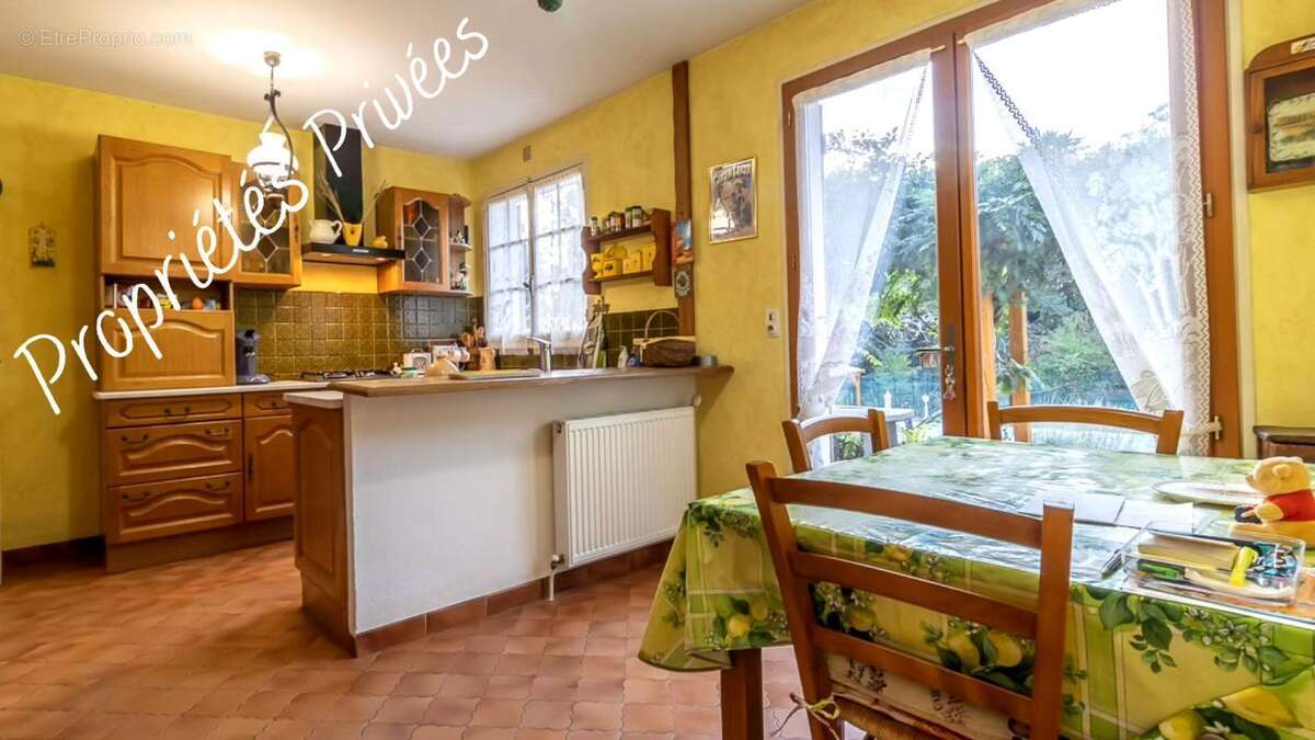 Maison à GIEVRES