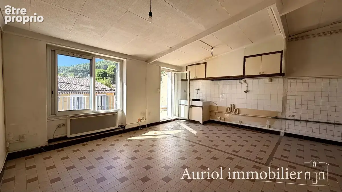 AURIOL Appartement T3 avec terrasse et cave - photo 5