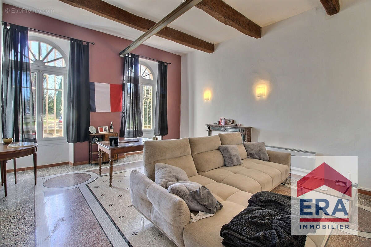 Appartement à COURTHEZON