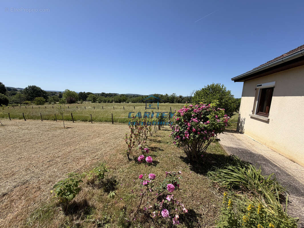Maison à VY-LES-LURE