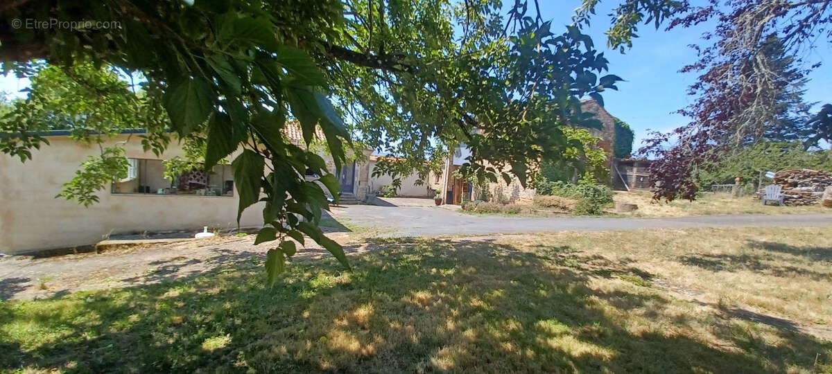 Maison à VAREN