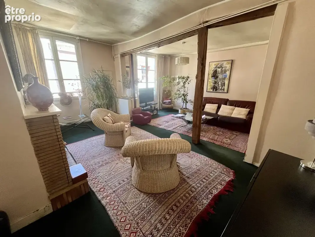 Appartement deux chambres rue du Consulat - photo 6