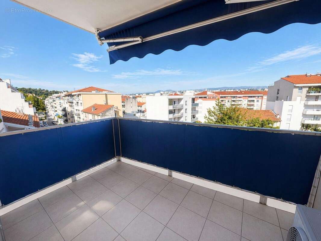   - Appartement à NICE