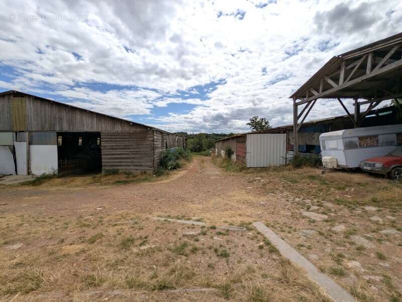 Maison à SAINT-BONNET-DE-CRAY