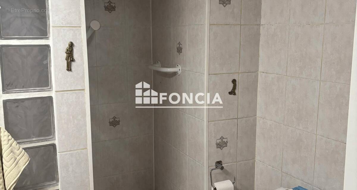 Appartement à SIGNES