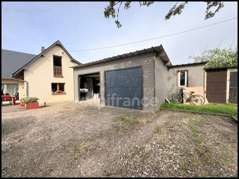 Maison à BOUVILLE
