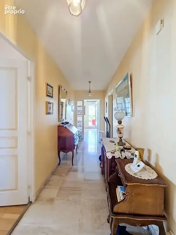 Appartement P5, 125m2 DERNIER ETAGE, Terrasse 80m2 Nîmes , garage et cave - photo 15