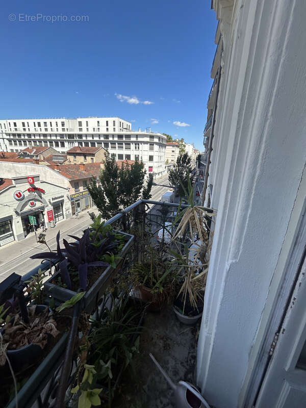 Appartement à LYON-3E