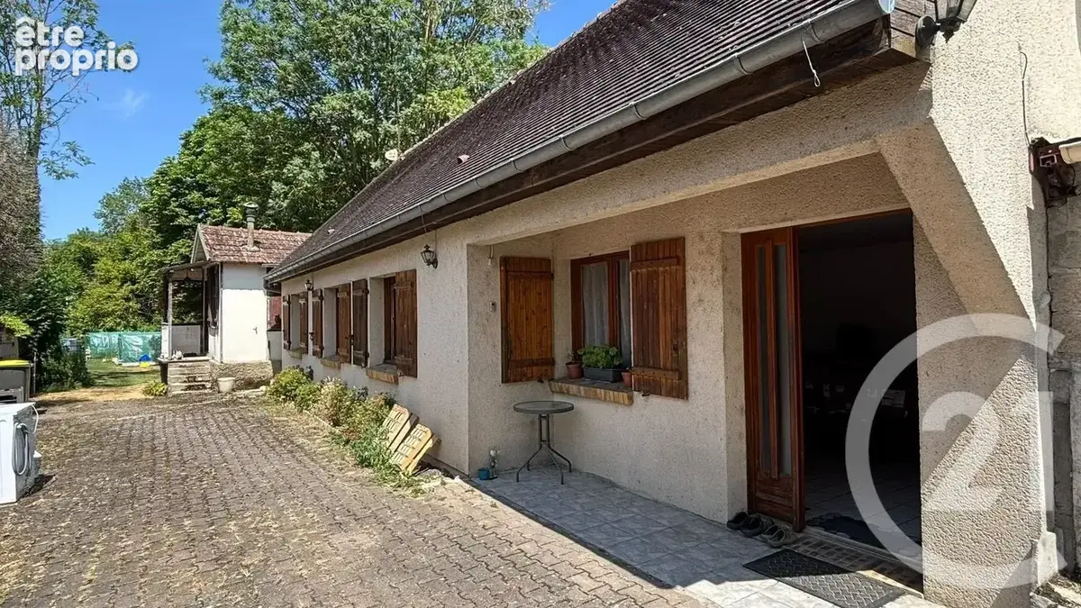 Maison à LA CHAUSSEE-D'IVRY