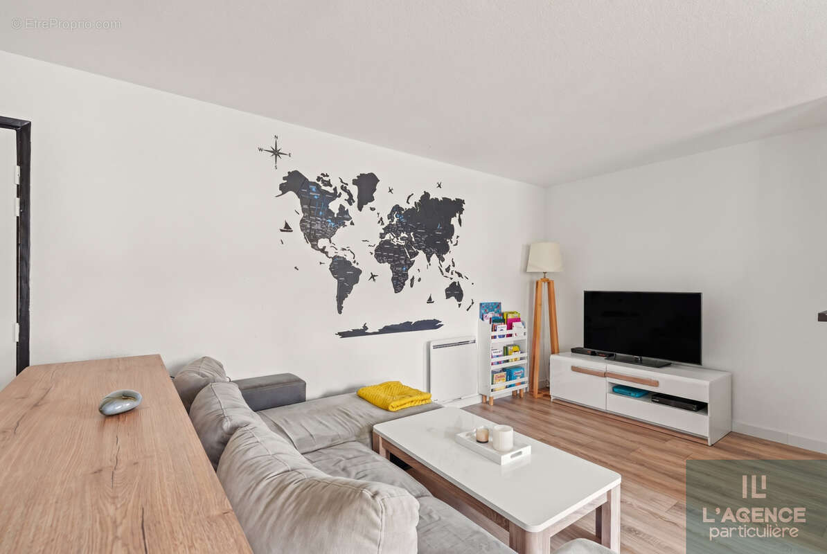 Appartement à POMPERTUZAT