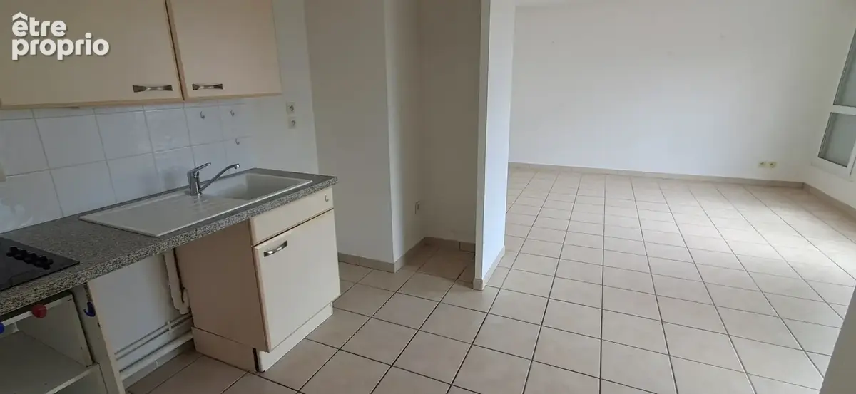 EXCLUSIVITE - Appartement F2 avec terrasse - proximité centre-ville - photo 4