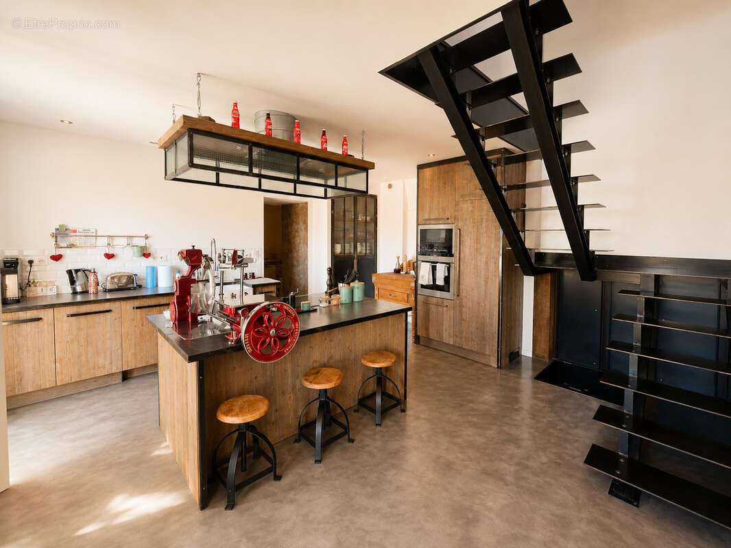 Maison rénovée 4ch - 193m2 - photo 6