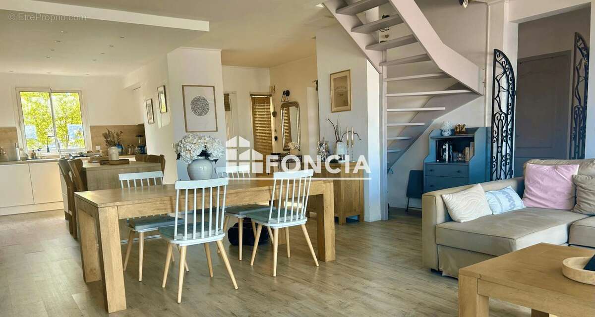 Maison à FRONTIGNAN