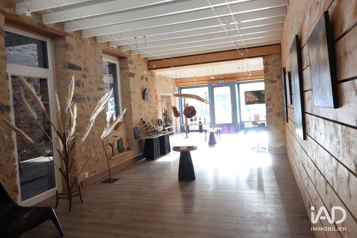 Photo 3 - Commerce à BARFLEUR