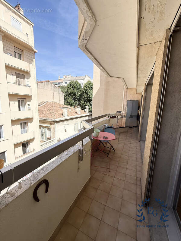 Appartement à MARSEILLE-7E