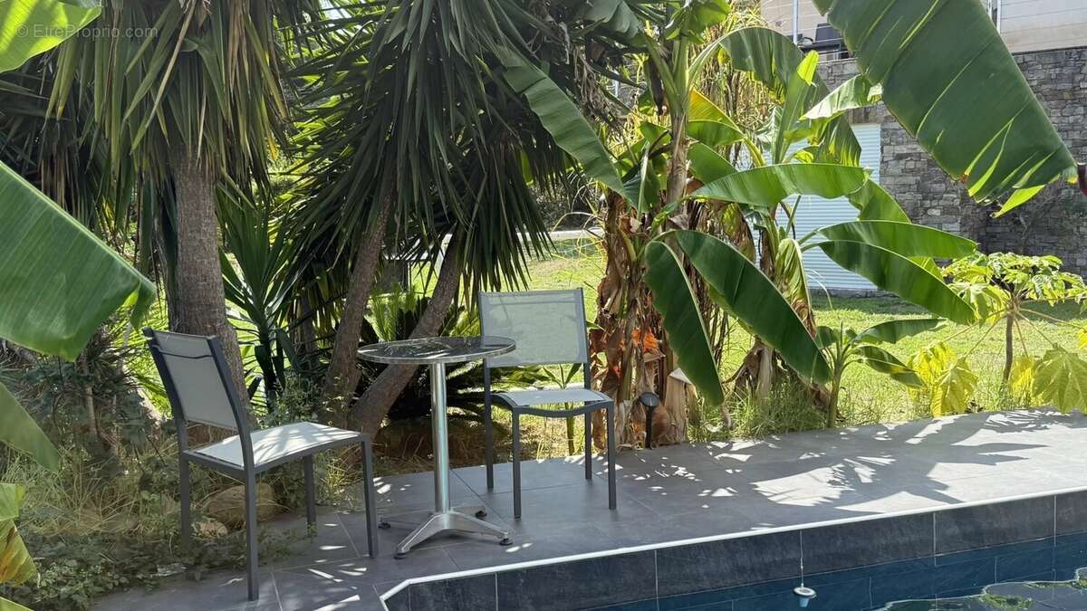 Maison à SANTA-MARIA-POGGIO