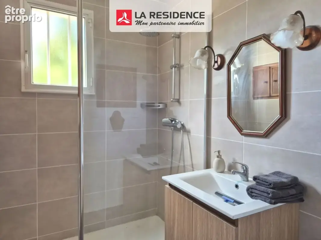 Maison 4 pièces 82 m² à vendre à Bazainville (78550) - photo 5