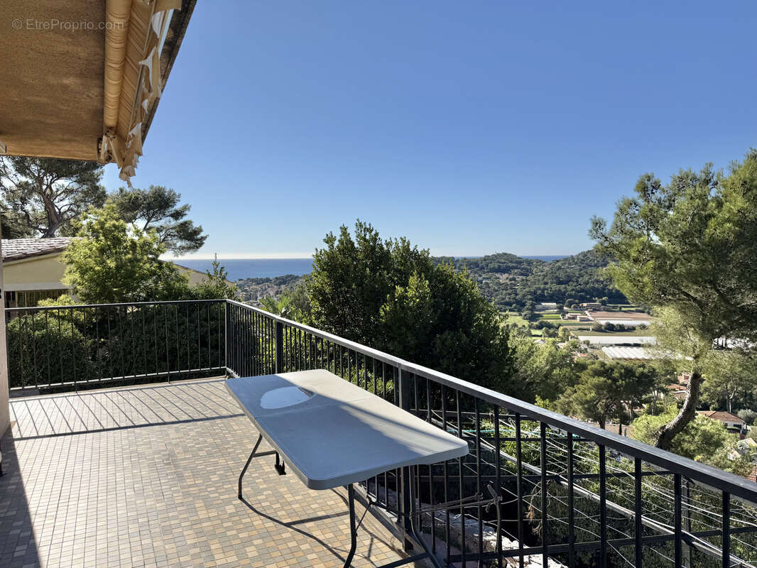 Maison à CARQUEIRANNE