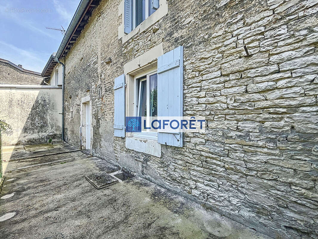 Maison de village à Donjeux (52300) - photo 18