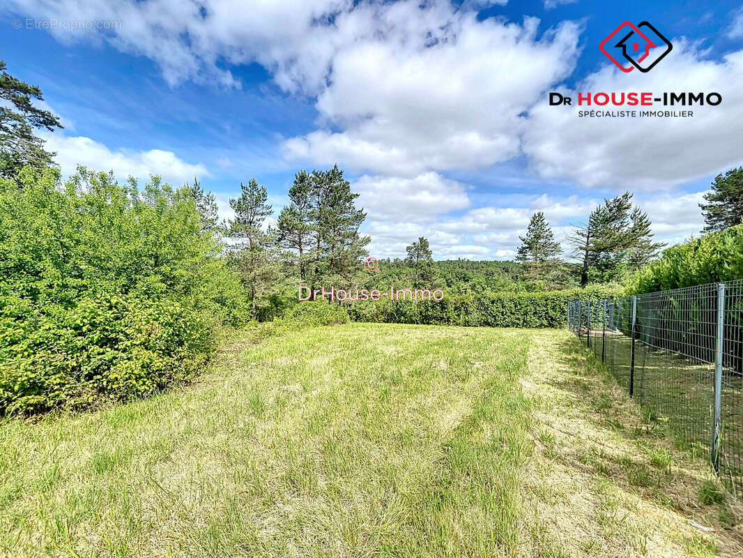 Terrain à CORNILLE