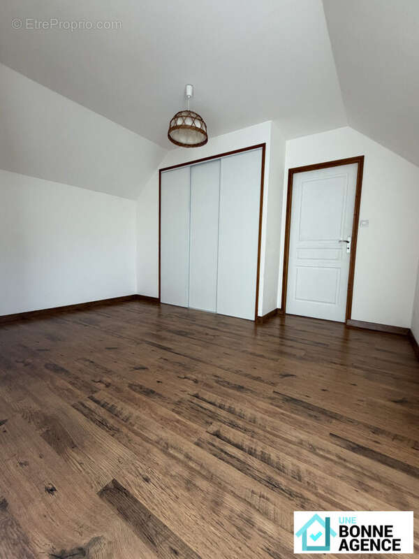 Maison 130 m² à Orleans  - photo 6