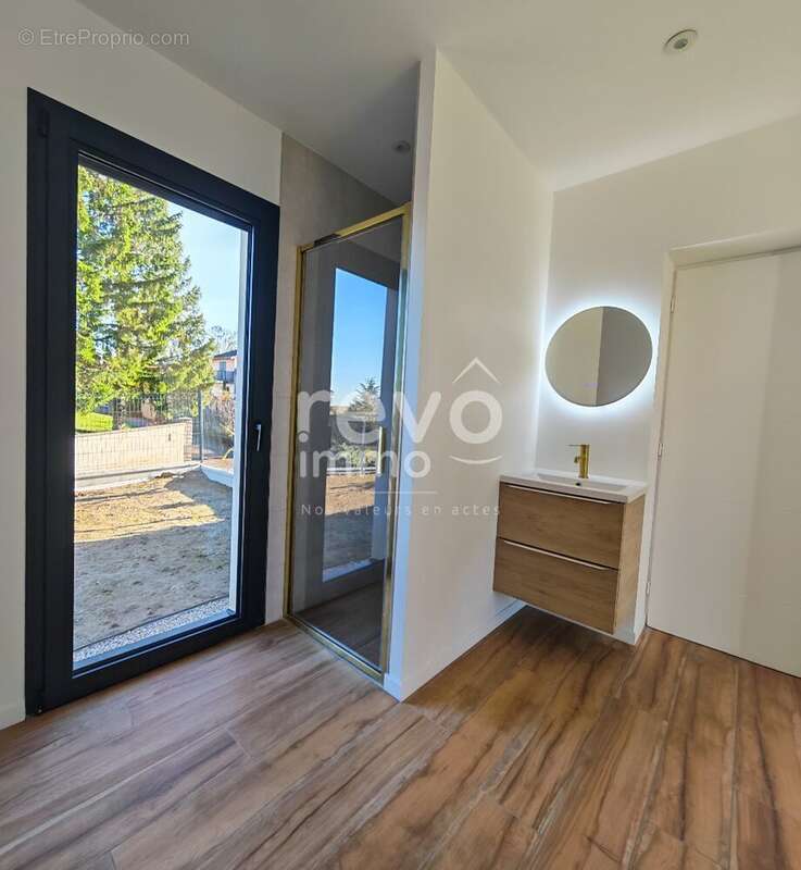 Maison à SAINT-JEAN-DE-THURIGNEUX