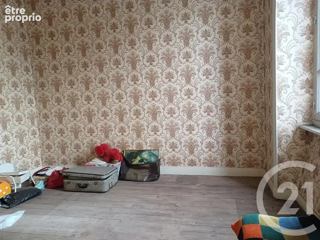 Maison 10 pièces 220 m² à vendre à Bourg-Argental (42220) - photo 14