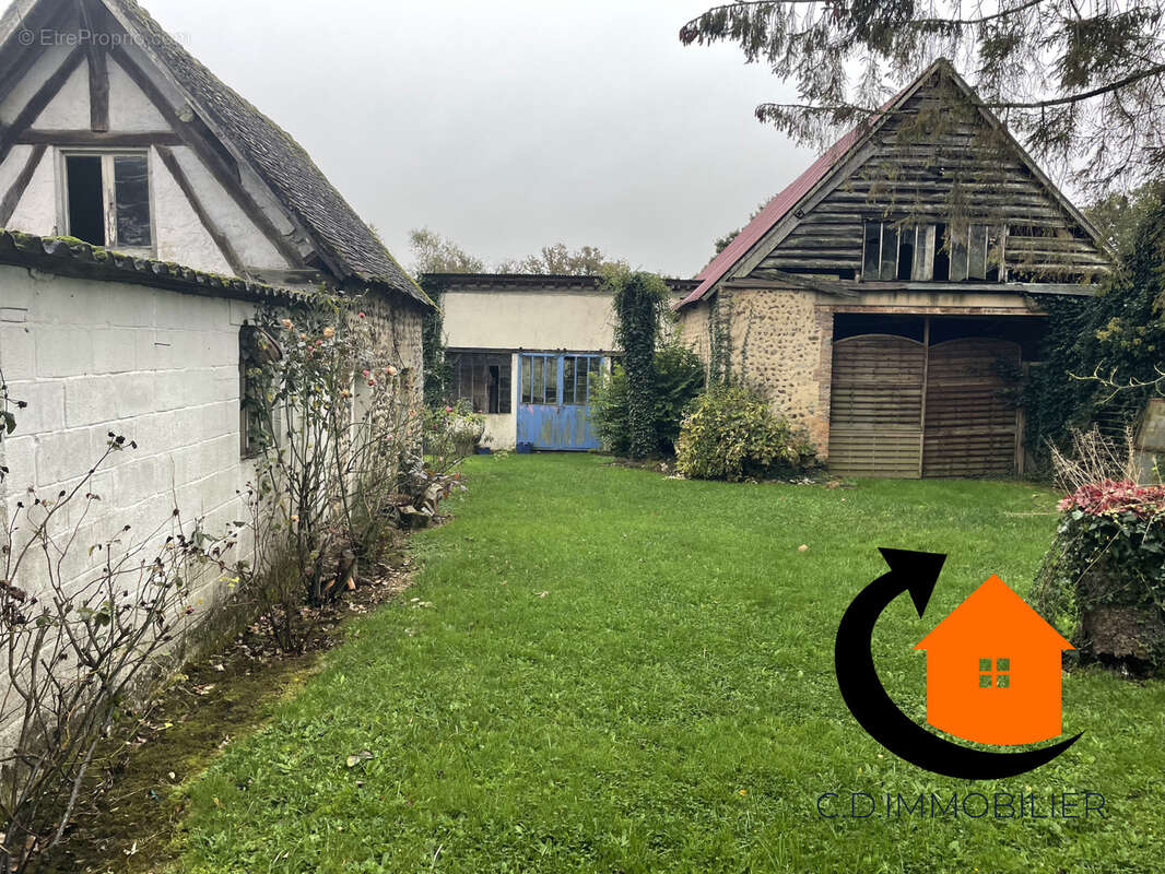 Maison à CHAMPROND-EN-GATINE