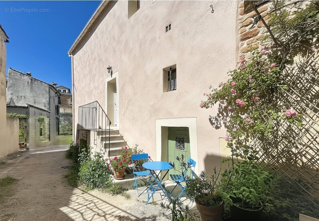 Maison à PIOLENC