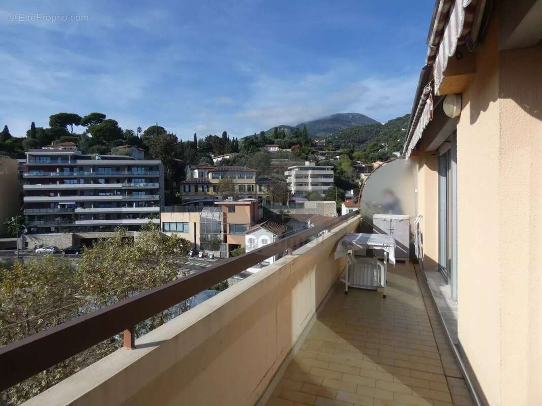 Appartement à ROQUEBRUNE-CAP-MARTIN