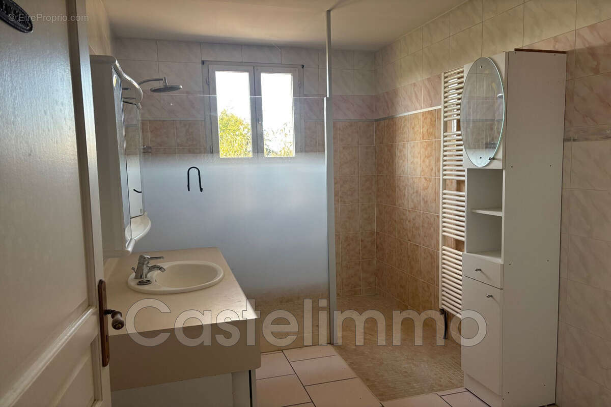 Maison à CASTELSARRASIN