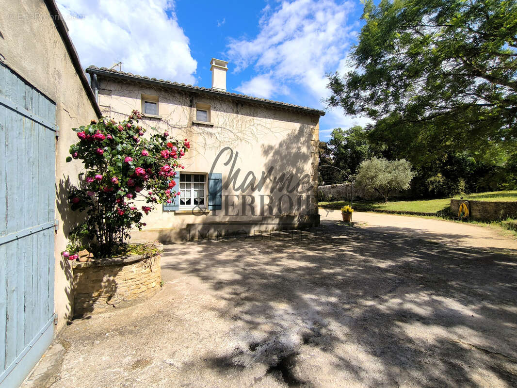 Maison à UZES