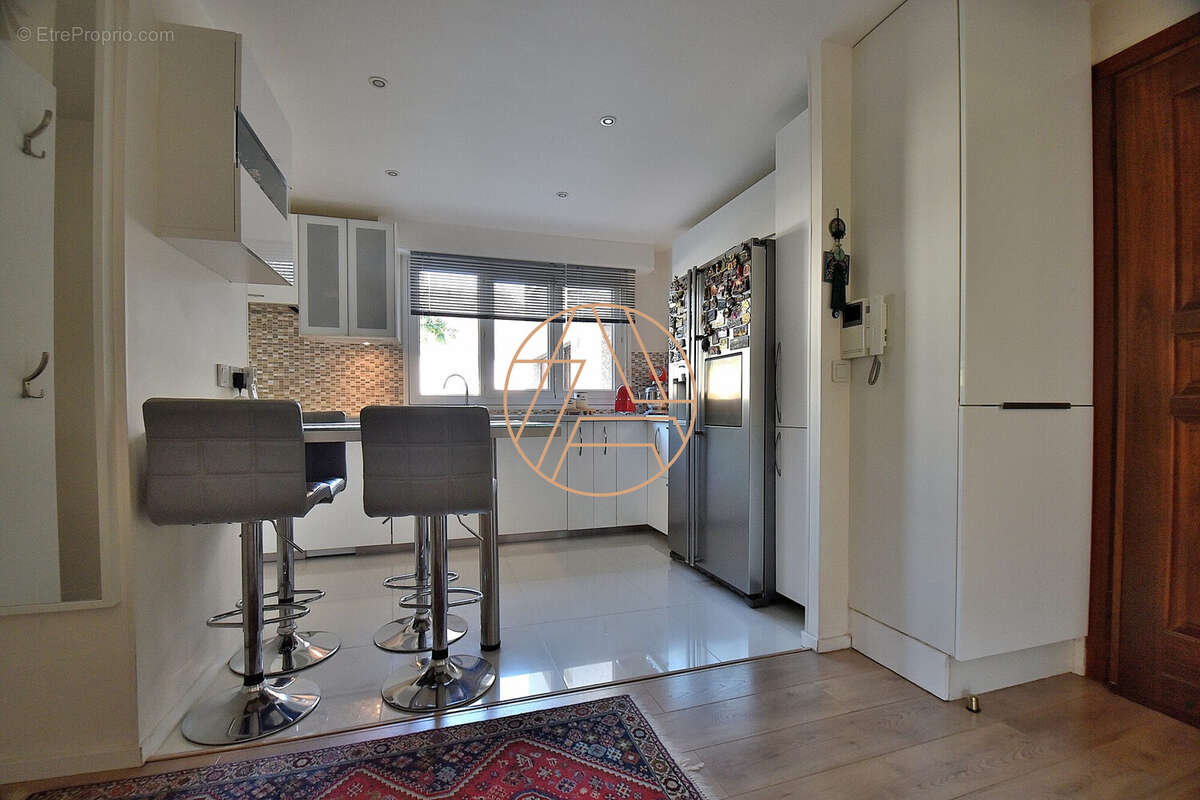 Appartement à SAINT-MAUR-DES-FOSSES