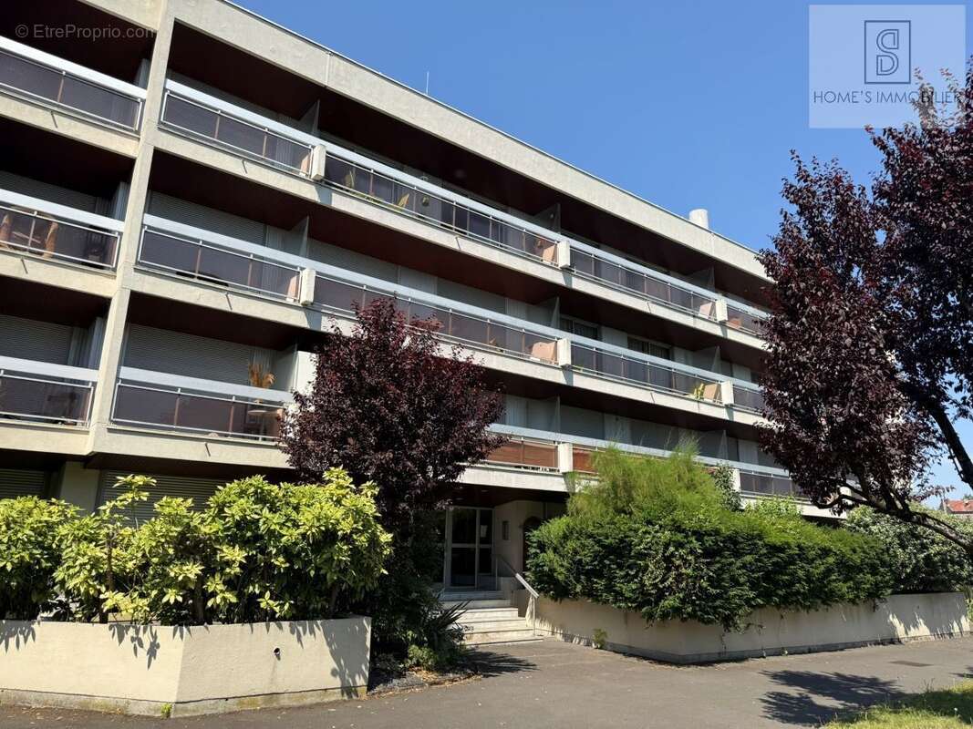 Appartement à LIVRY-GARGAN