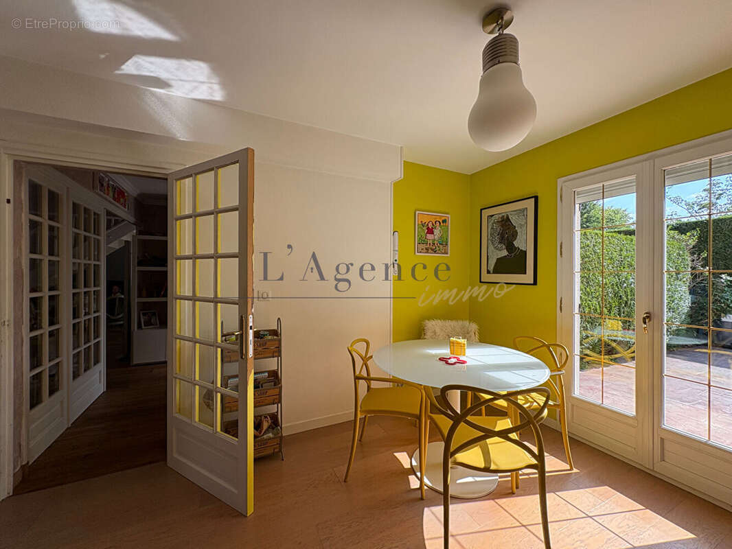 Maison à LAMORLAYE