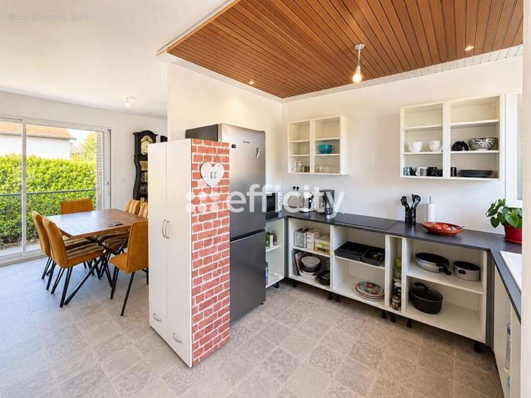 Maison 64 m² à Montelimar  - photo 7