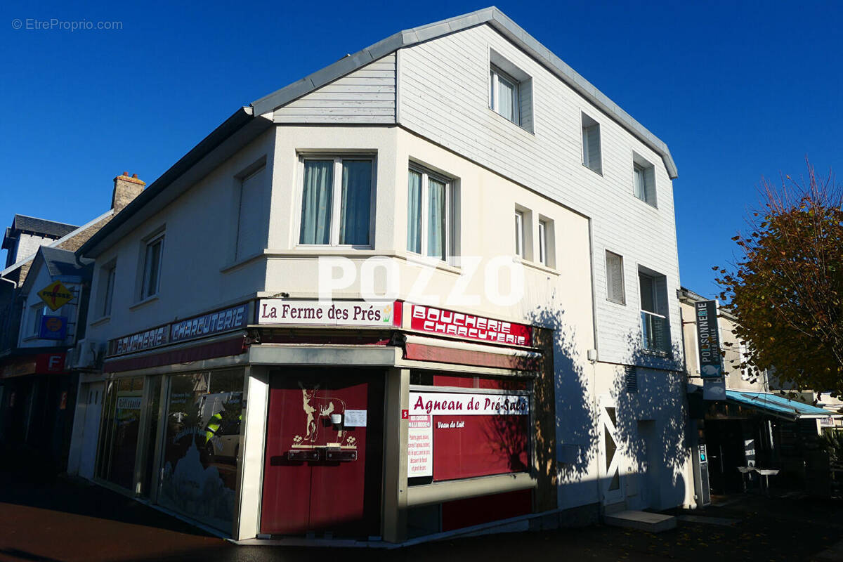 Appartement à JULLOUVILLE